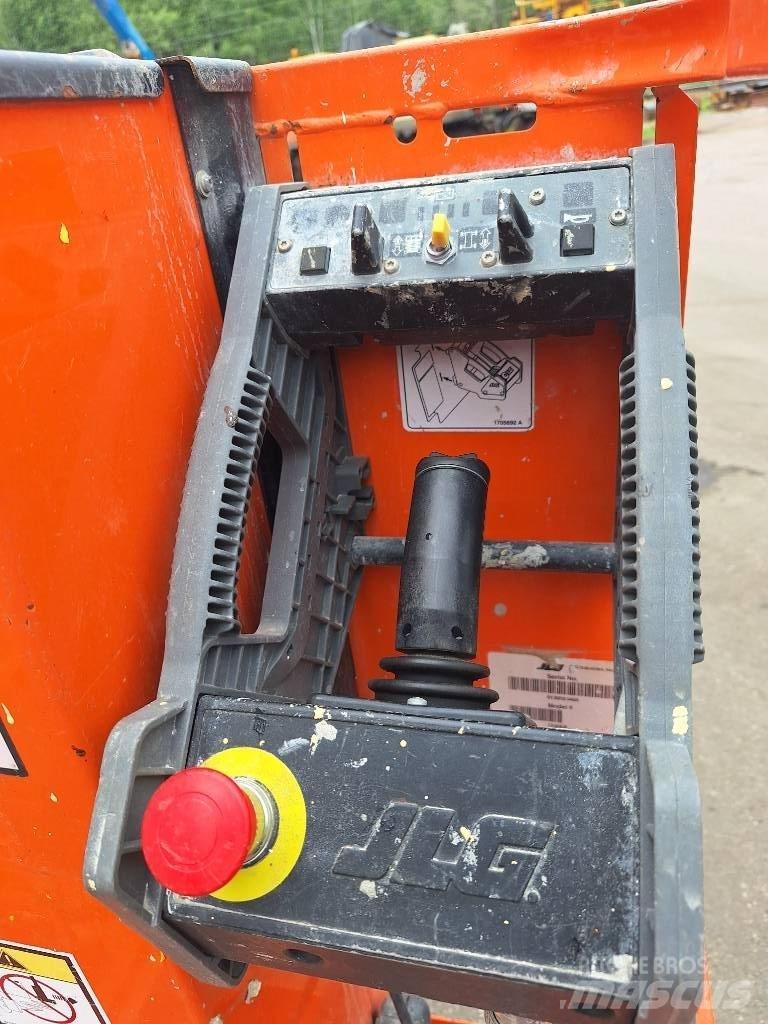 JLG 1230 ES رافعات مقصية الشكل