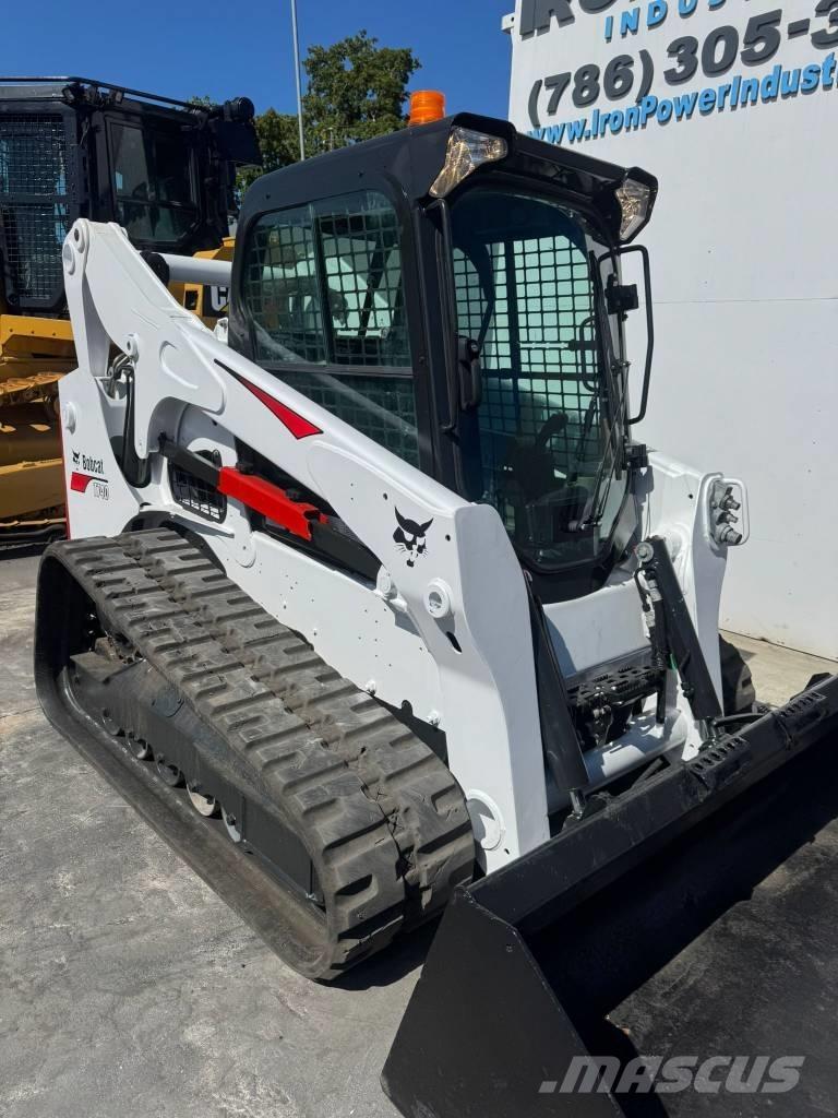 Bobcat T 740 لوادر انزلاقية التوجيه