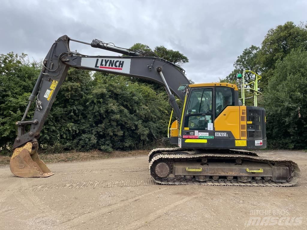 Volvo ECR 235 حفارات زحافة