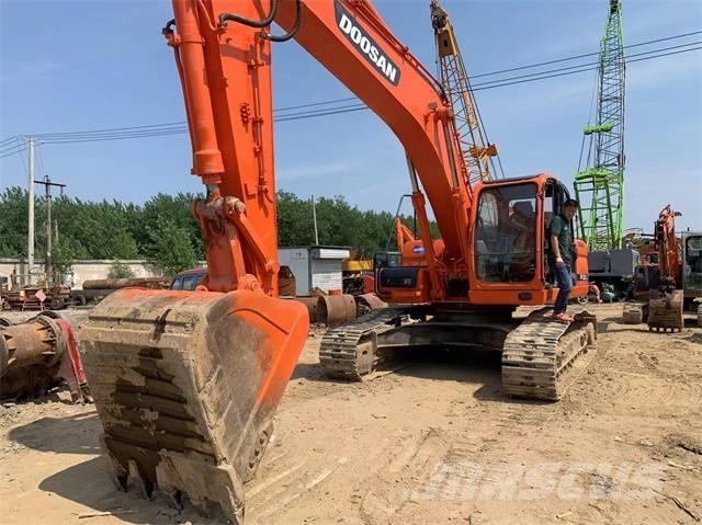 Doosan DX300 حفارات زحافة