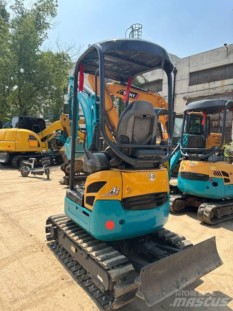 Kubota U15 حفارات زحافة