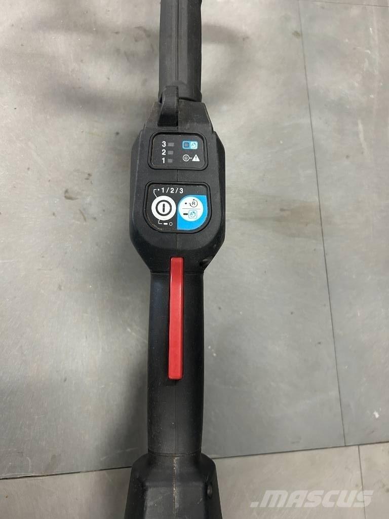 Makita Ur007gz01 ماكينات أخرى لتجهيز الأراضي