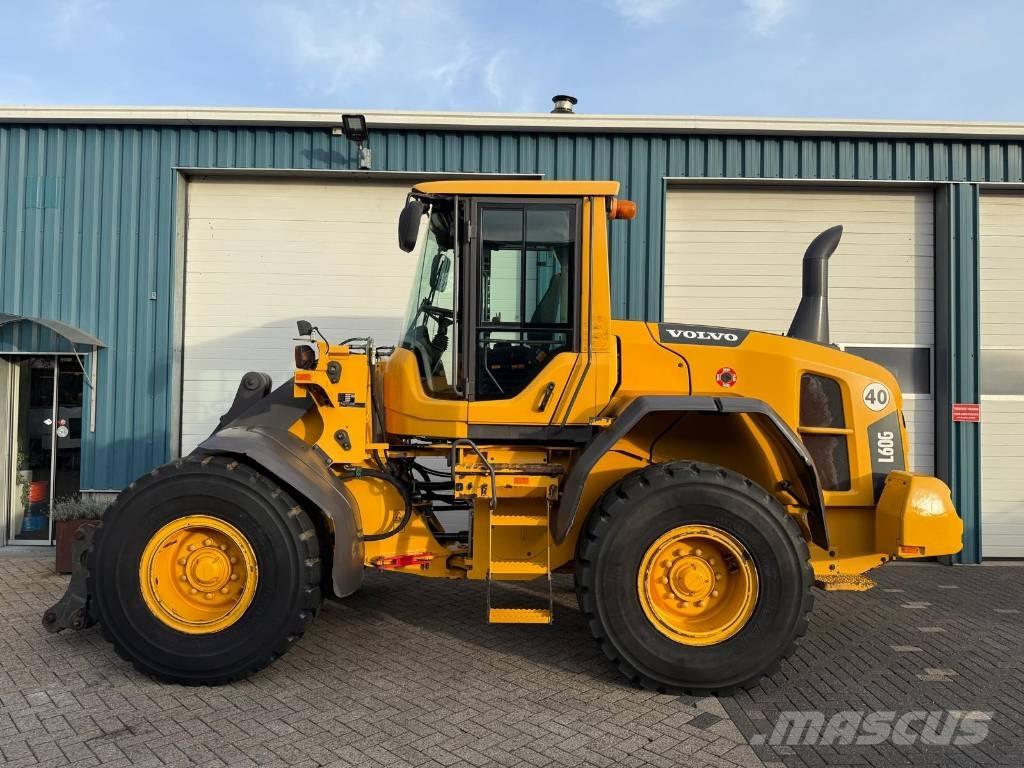 Volvo L 60 G لوادر بعجل