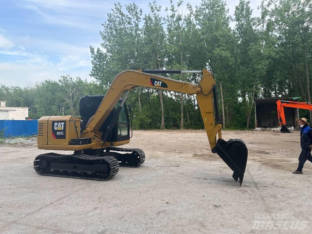 CAT 307E حفارات زحافة