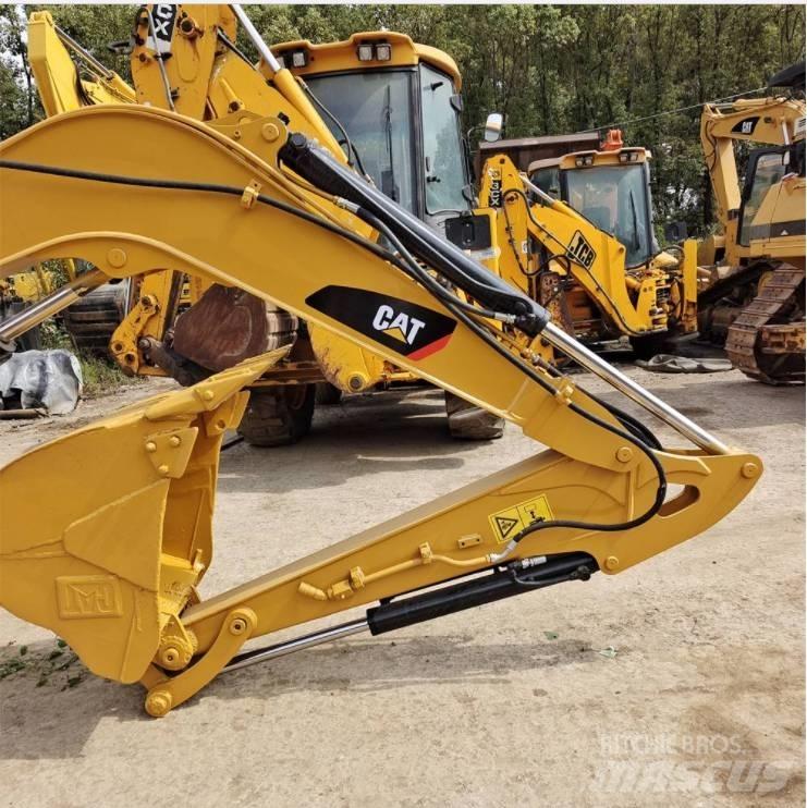 CAT 306D حفارات زحافة