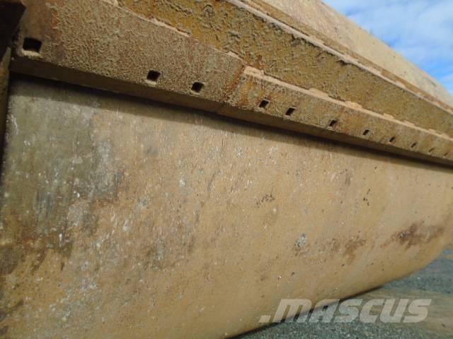 Dynapac CA 25 D مداحل أحادية الأسطوانة