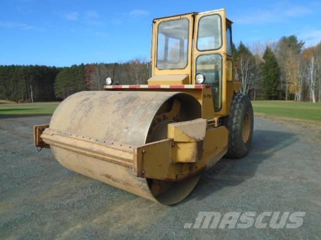 Dynapac CA 25 D مداحل أحادية الأسطوانة