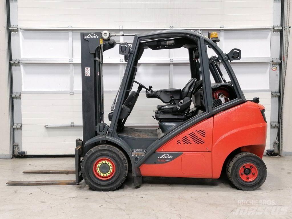 Linde H30T-02 شاحنات LPG