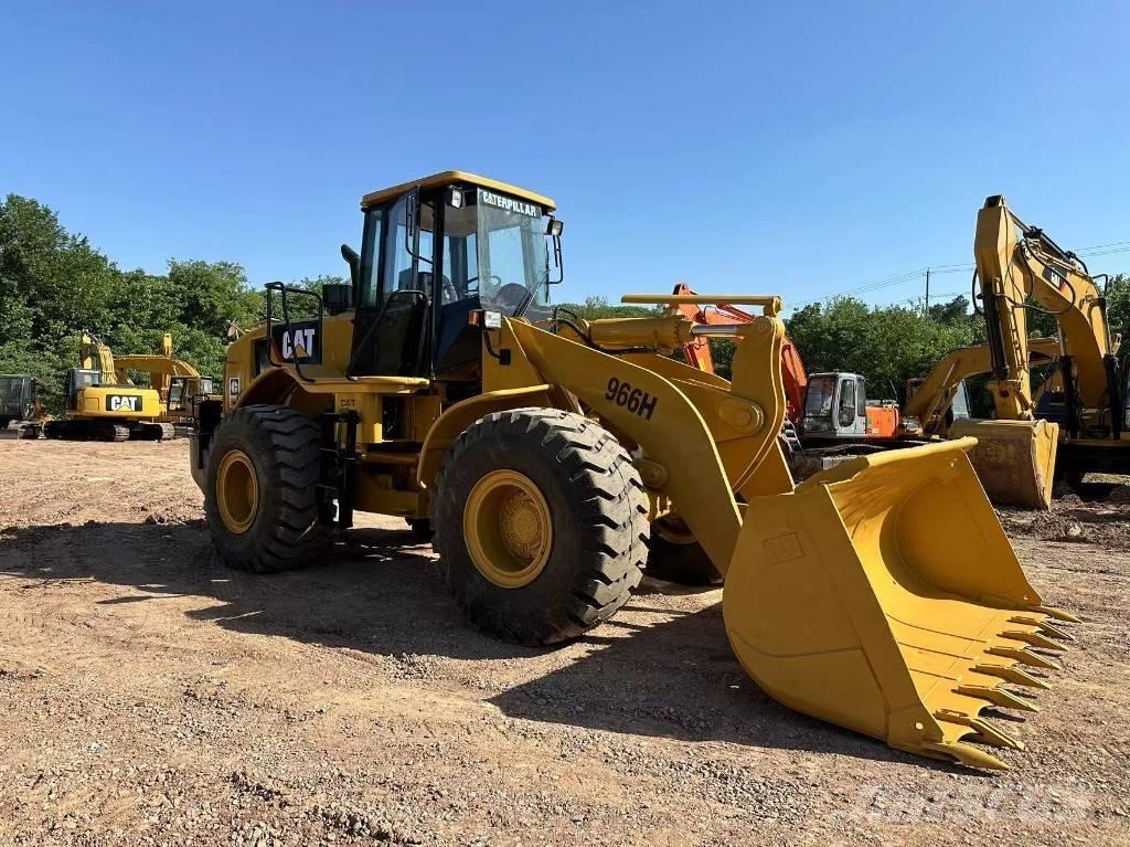 CAT 966H لوادر بعجل