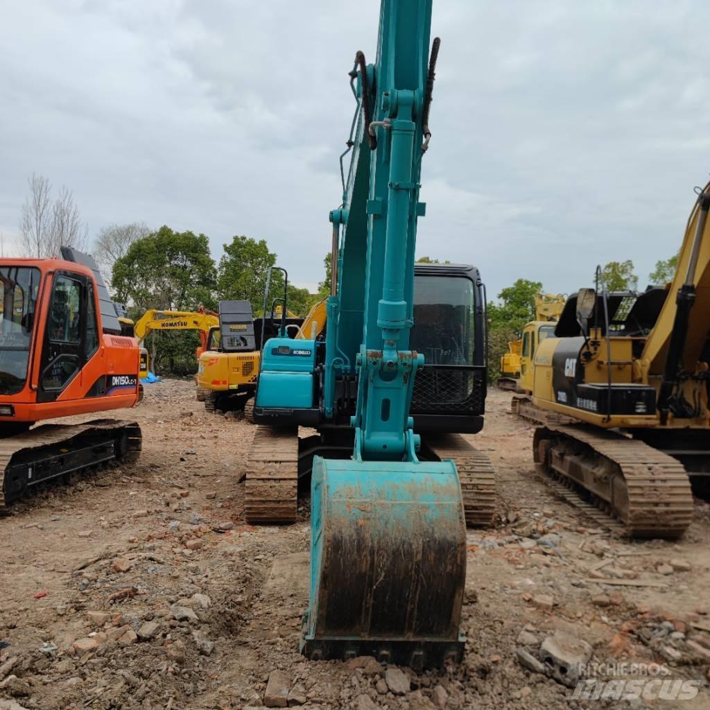 Kobelco SK140-8 حفارات زحافة