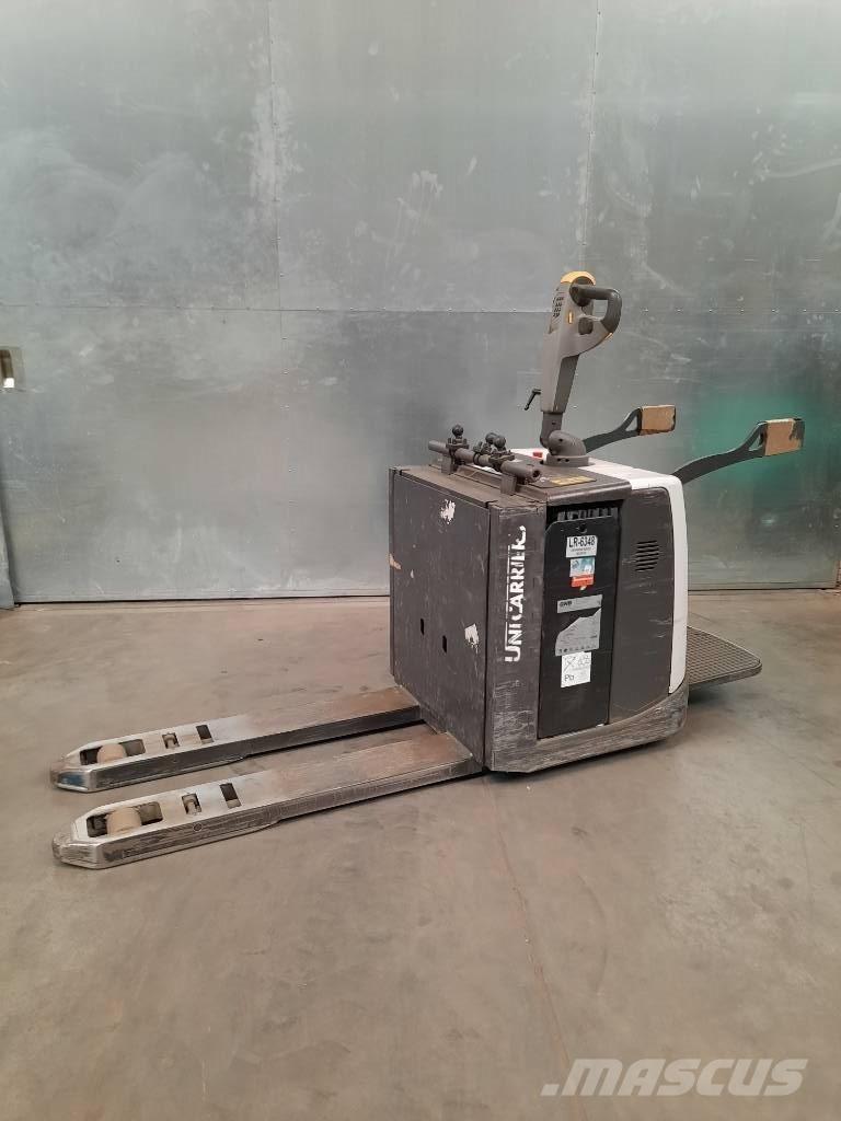 UniCarriers 200PMR رافعة منخفضة المستوى ذات منصة