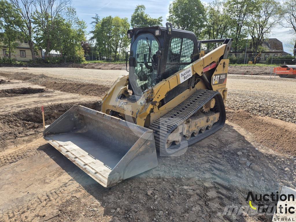 CAT 299 D 2 لوادر زحافة