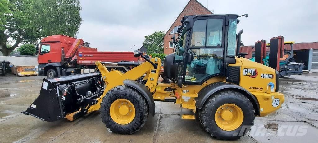 CAT 908M لوادر بعجل