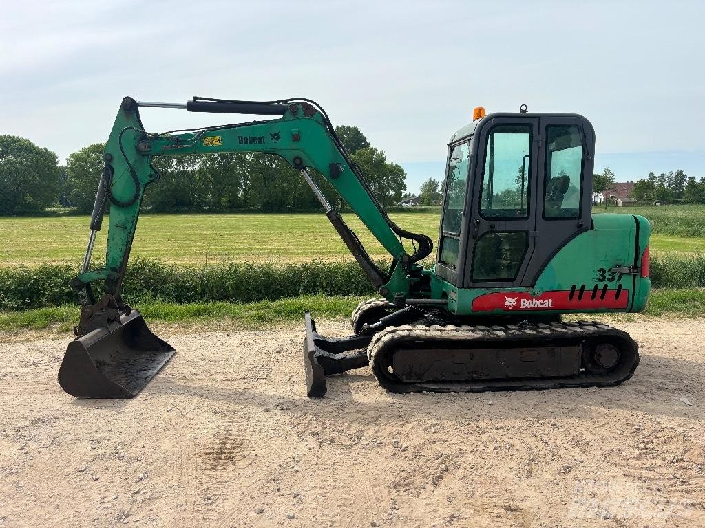 Bobcat 337 D حفارات صغيرة أقل من 7 طن (حفارات صغيرة)