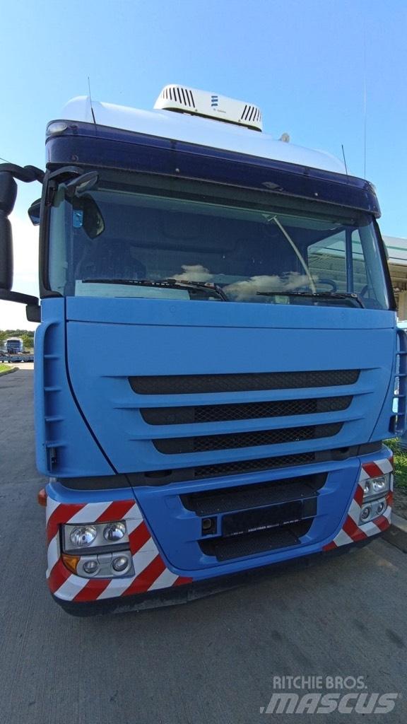 Iveco AS 440 S45 TP وحدات الجر