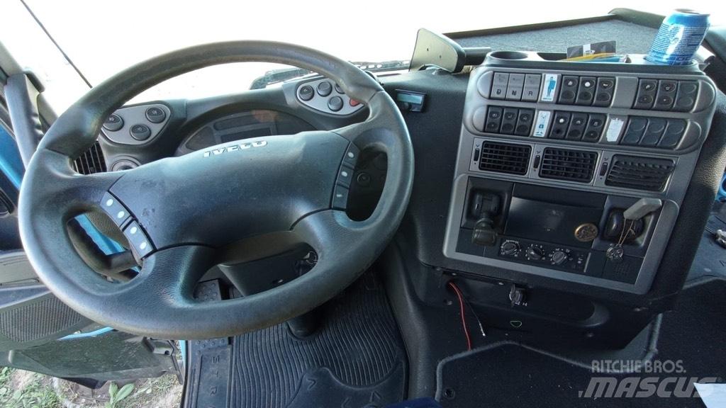 Iveco AS 440 S45 TP وحدات الجر