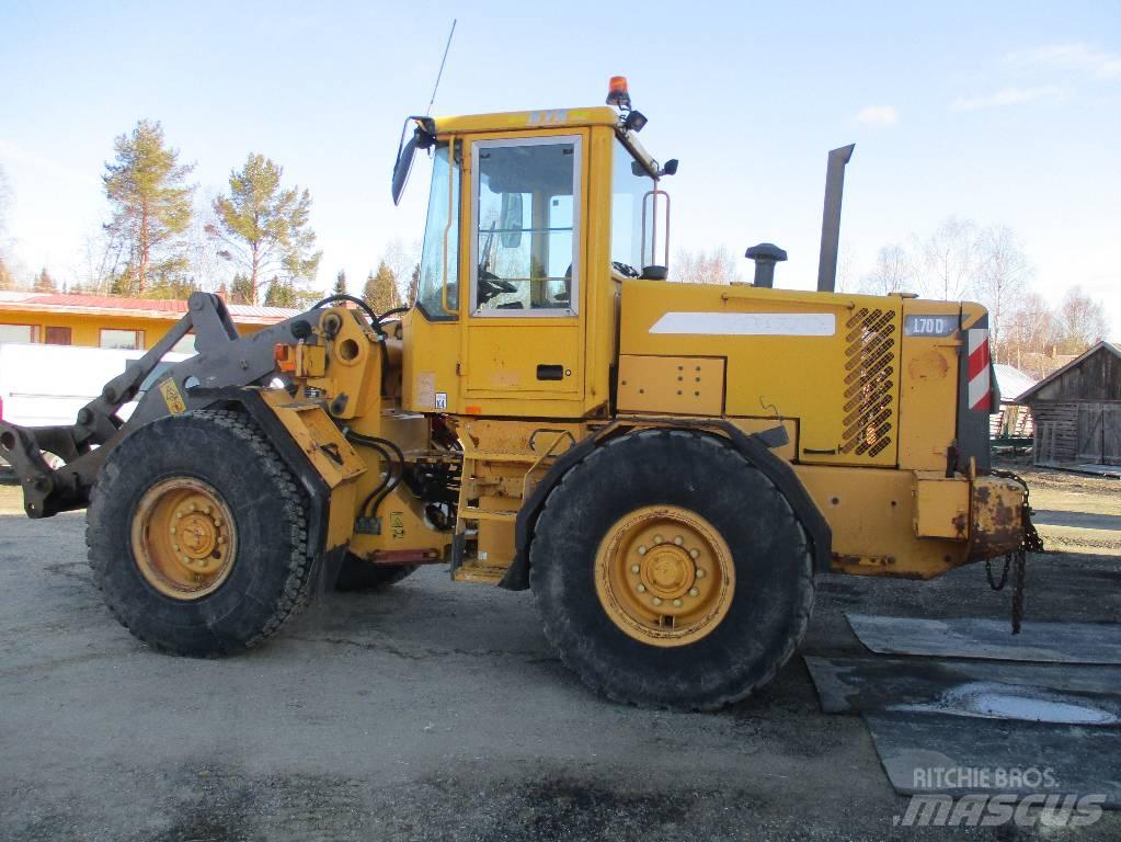 Volvo L 70 D لوادر بعجل
