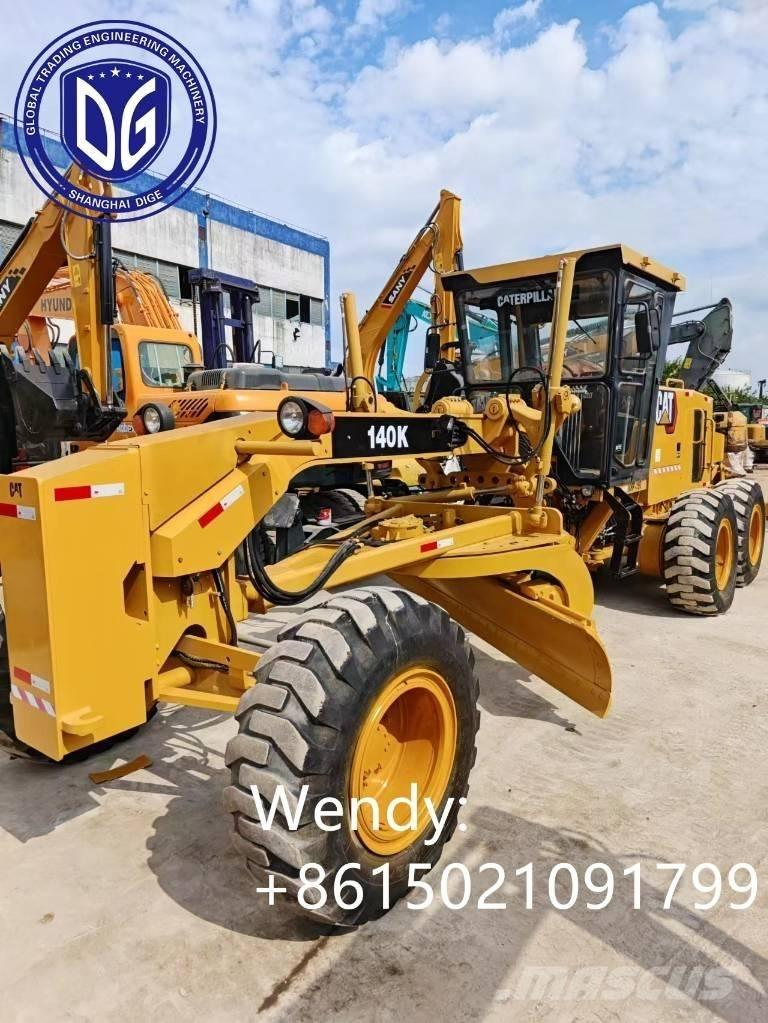 CAT 140 K معدات تمهيد الطرق