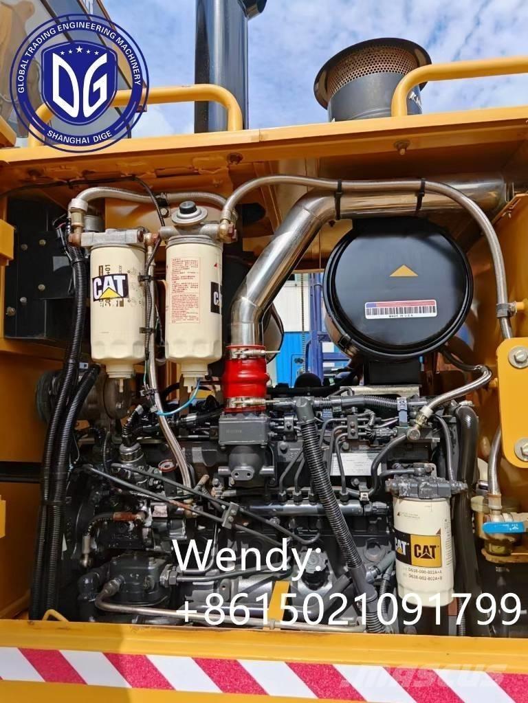 CAT 140 K معدات تمهيد الطرق