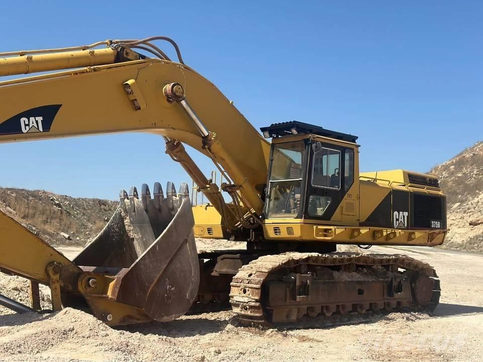 CAT 375 B حفارات زحافة