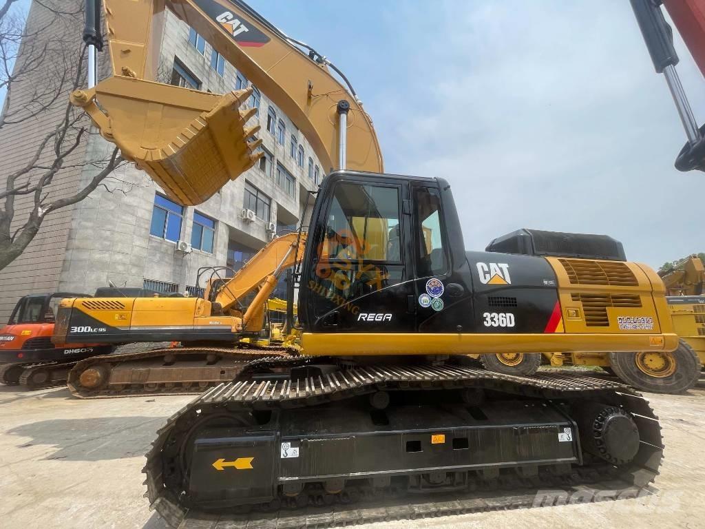 CAT 336 D2 حفارات زحافة