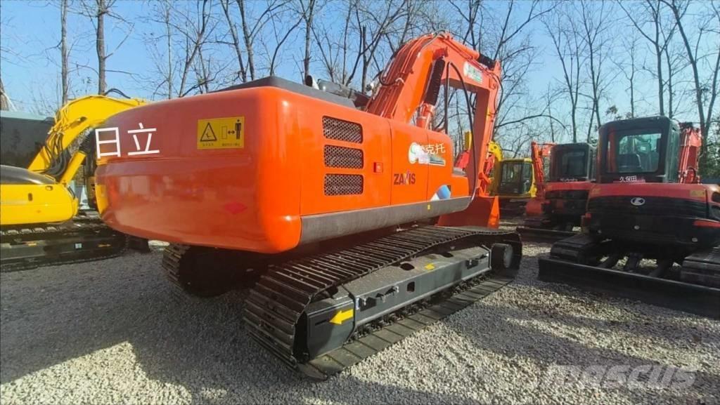 Hitachi ZX 210-3 حفارات زحافة