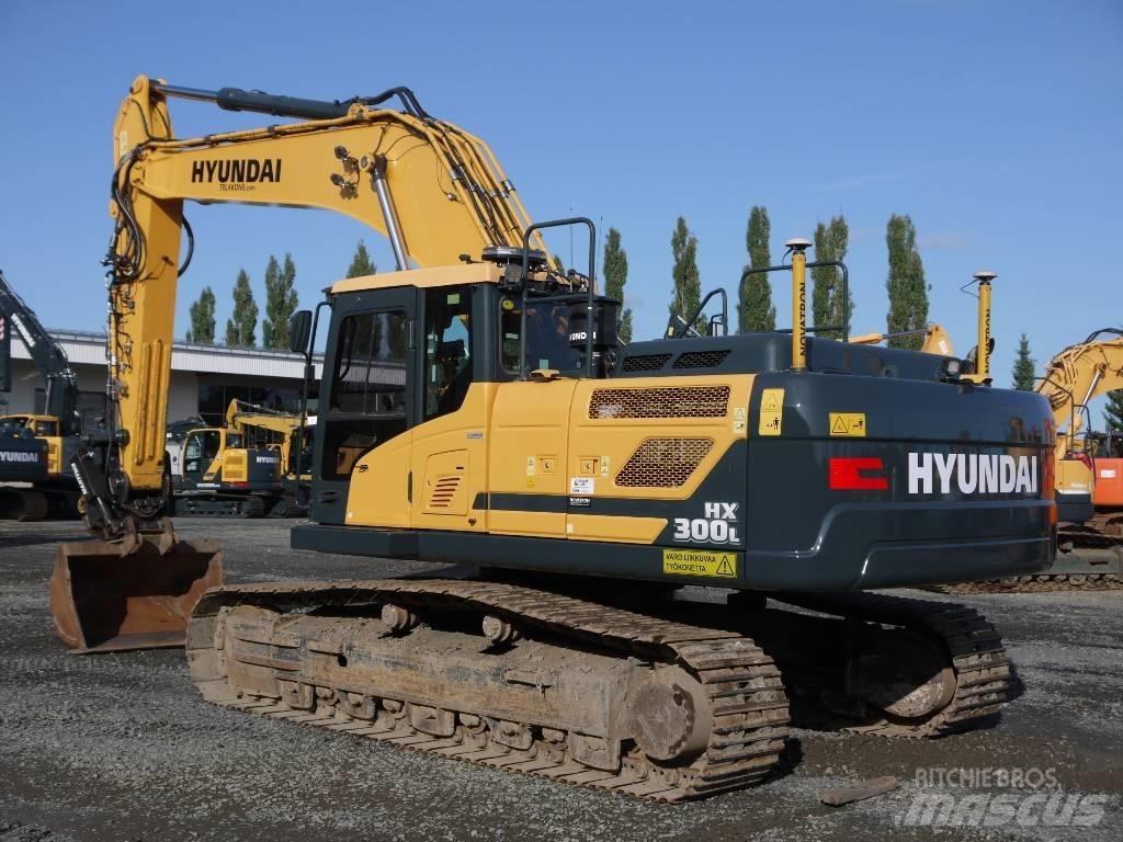Hyundai HX 300 L حفارات زحافة