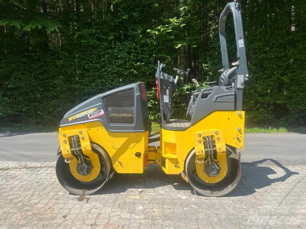 Bomag BW 120 AD-5 مداحل ثنائية الاسطوانة