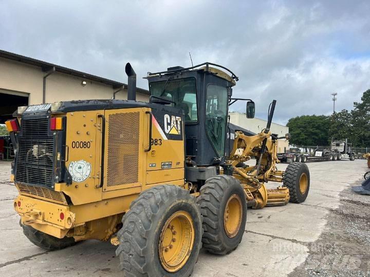 CAT 140 M معدات تمهيد الطرق