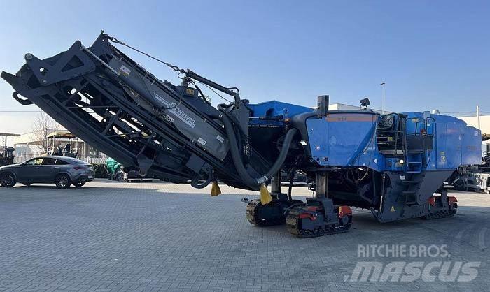 Wirtgen W 220 ماكينات الكشط البارد للأسفلت