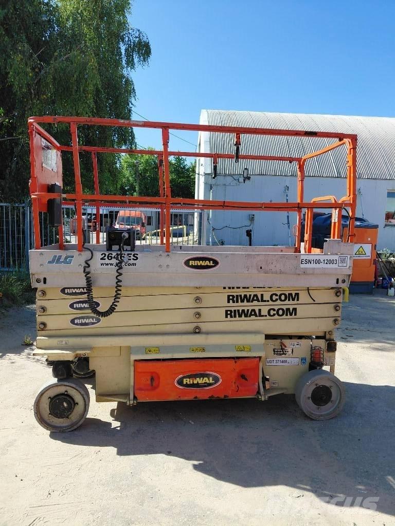 JLG 2646ES رافعات مقصية الشكل