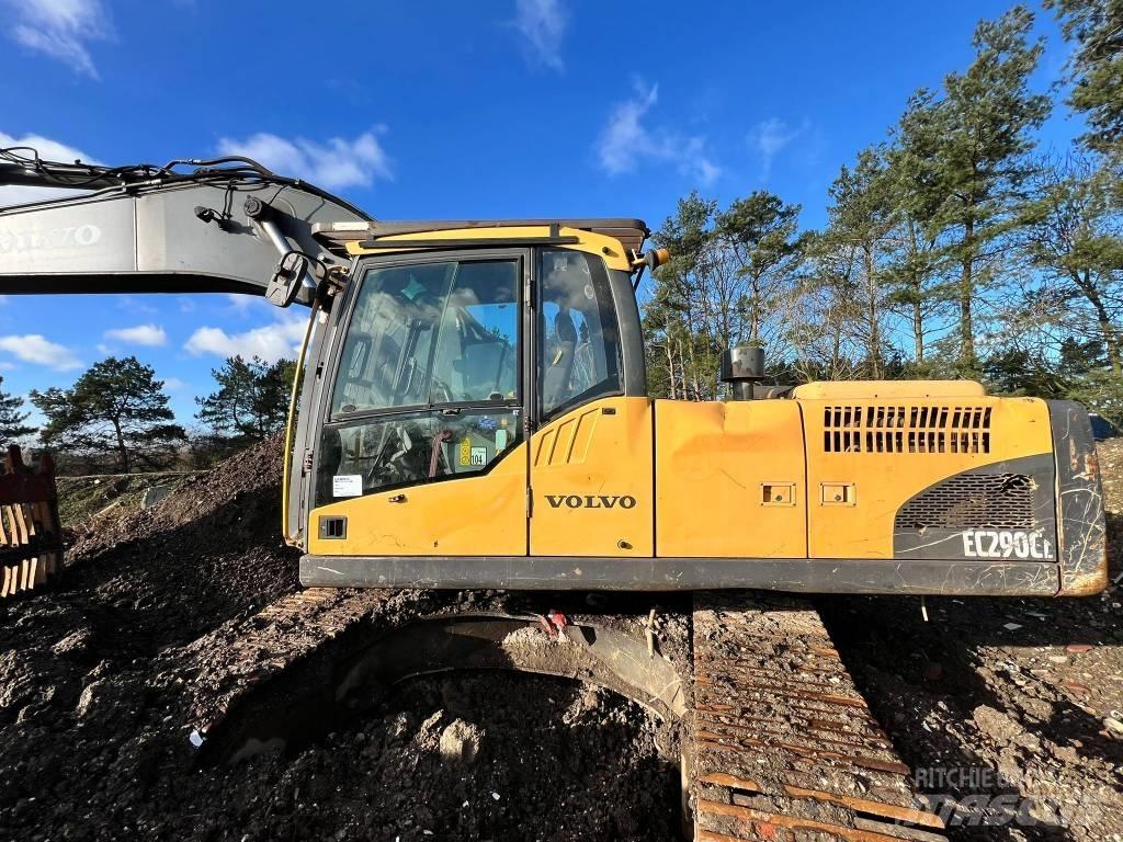 Volvo EC 290 C L حفارات زحافة