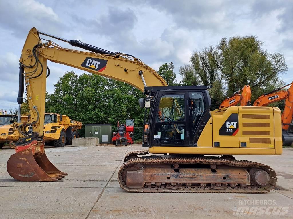 CAT 320 (2 Buckets) حفارات زحافة