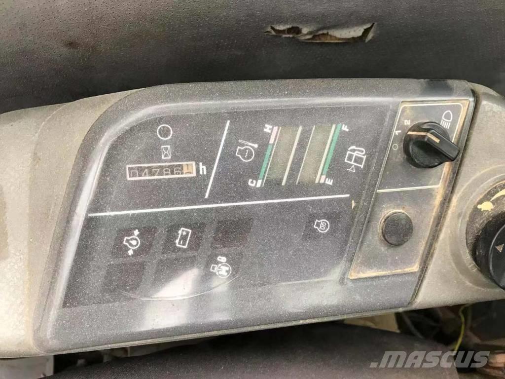 Komatsu PC 128 US حفارات وسط 7 طن - 12 طن