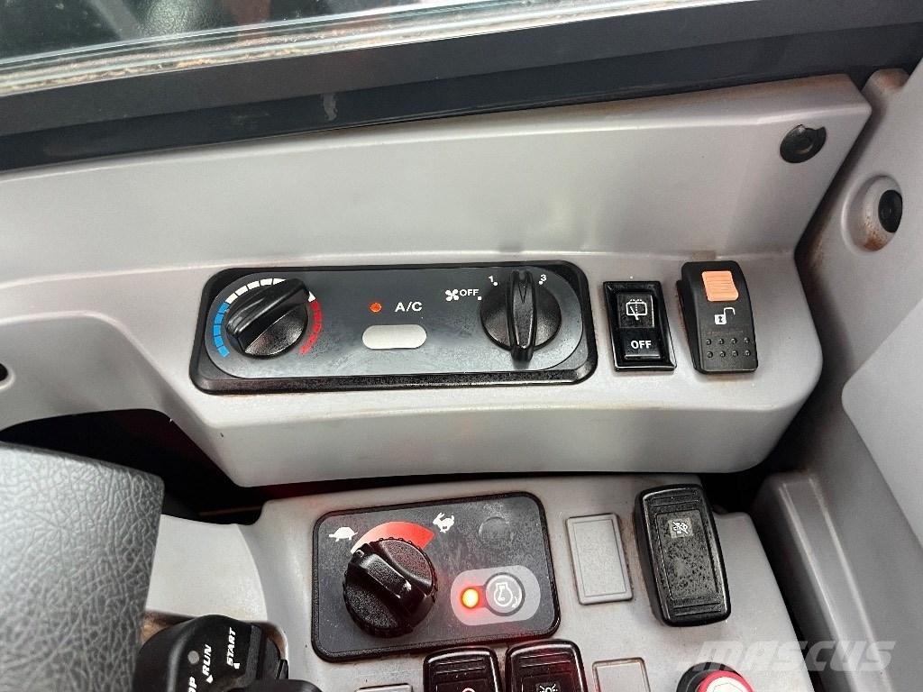Kubota KX 080-4 حفارات وسط 7 طن - 12 طن