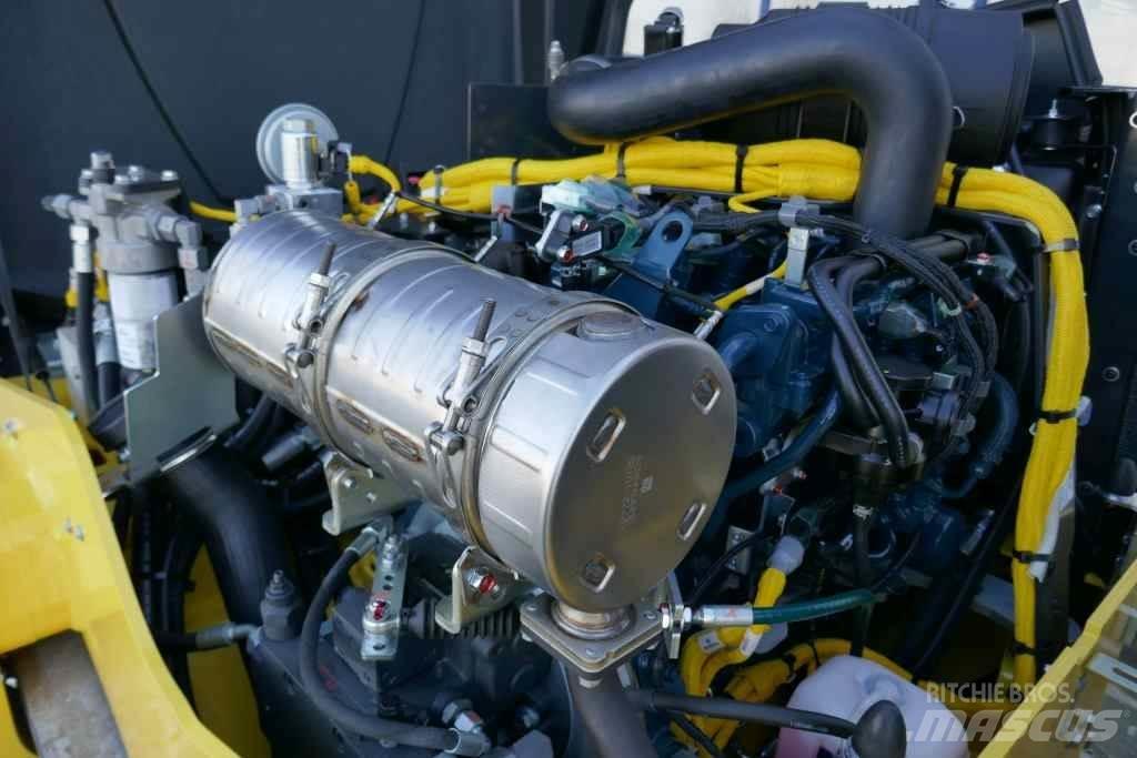 Bomag BW 138 AD-5 مداحل ثنائية الاسطوانة