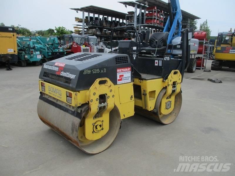 Bomag BW 135 AD مداحل ثنائية الاسطوانة