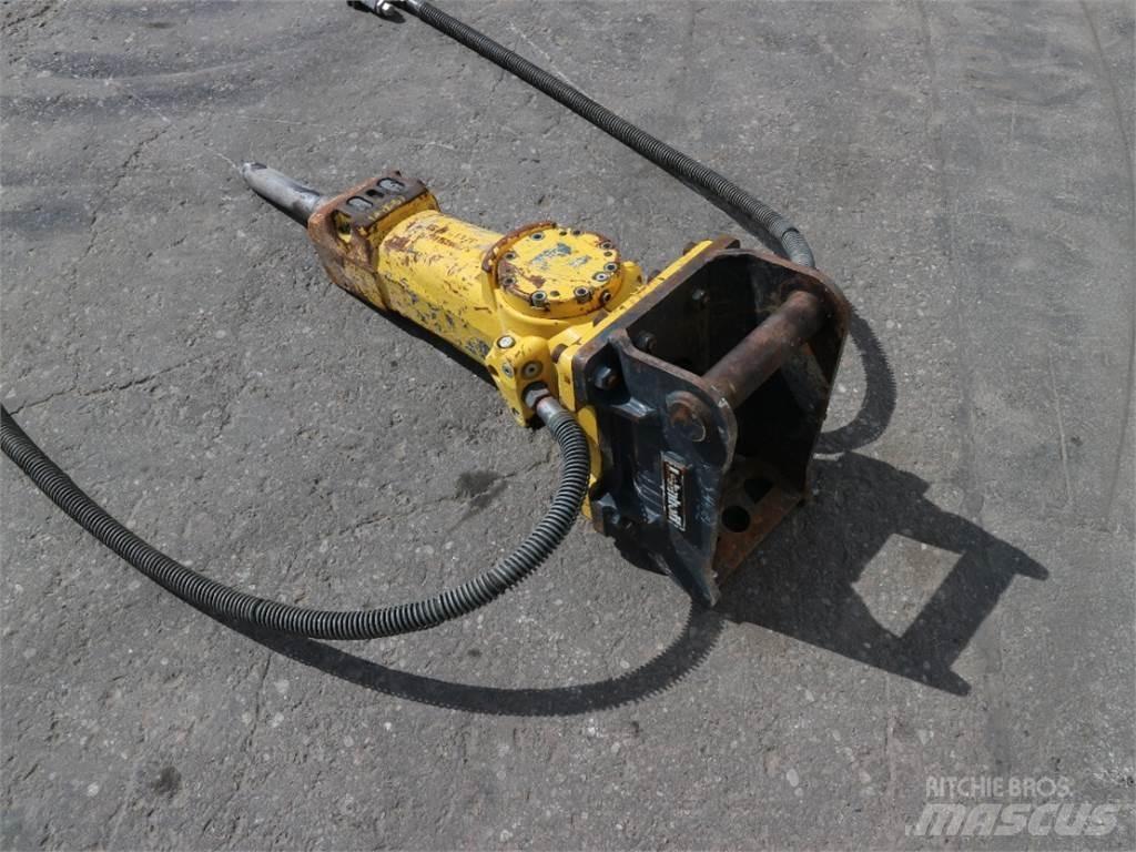 Atlas Copco SB152 مطارق / كسارات