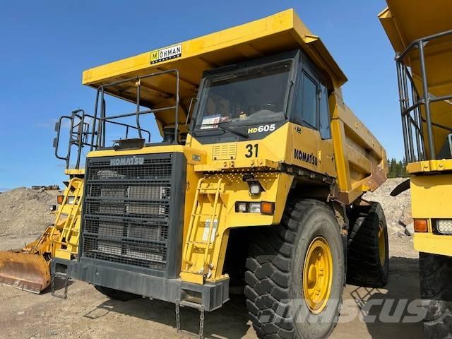 Komatsu 605-7 شاحنات المخلفات الصلبة
