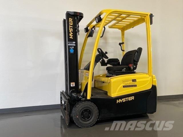 Hyster J1.5XNT (SWB) شاحنات ذات رافعات شوكية تعمل بالكهرباء