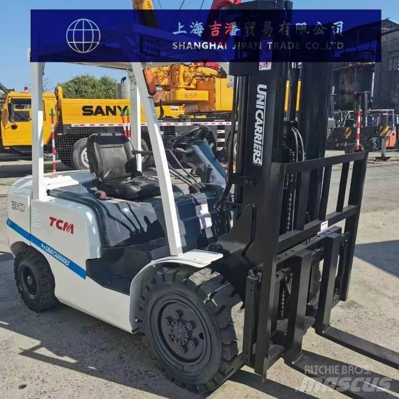 TCM FD 30 شاحنات الديزل