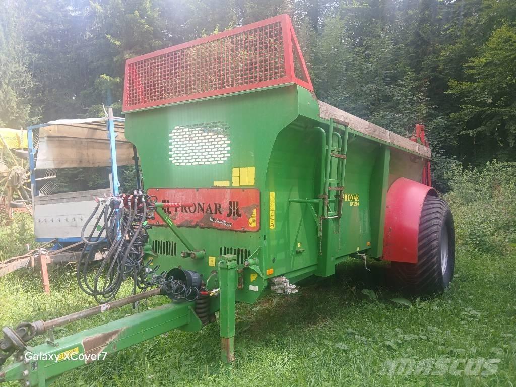 Pronar NV161/4 معدات توزيع السماد العضوي