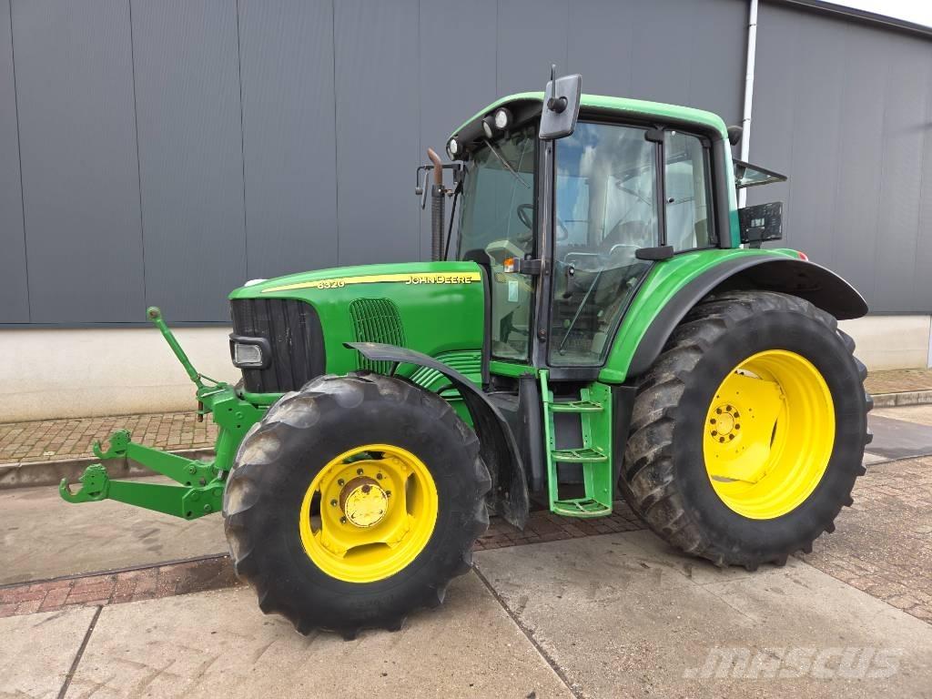 John Deere 6320 الجرارات