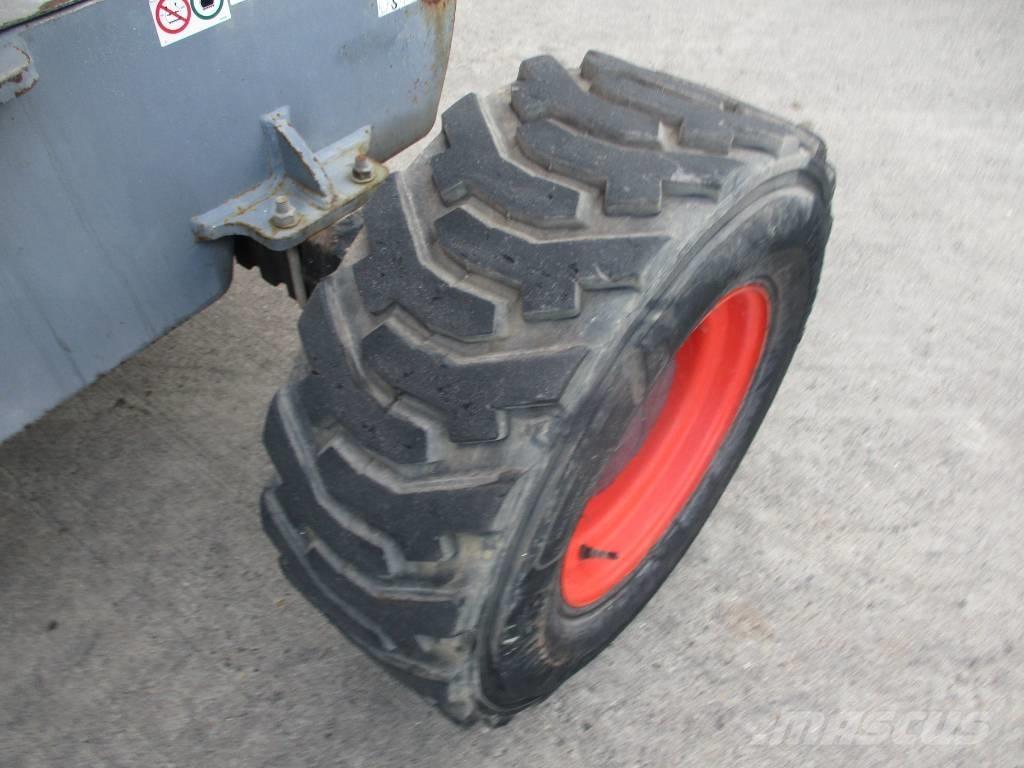 SkyJack SJ 51AJ (395) رافعات ذراع ذاتية الحركة مدمجة