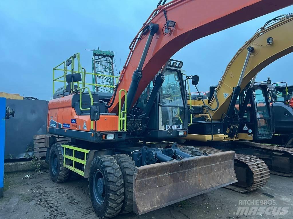 Doosan DX 190 W-3 حفارات بعجل