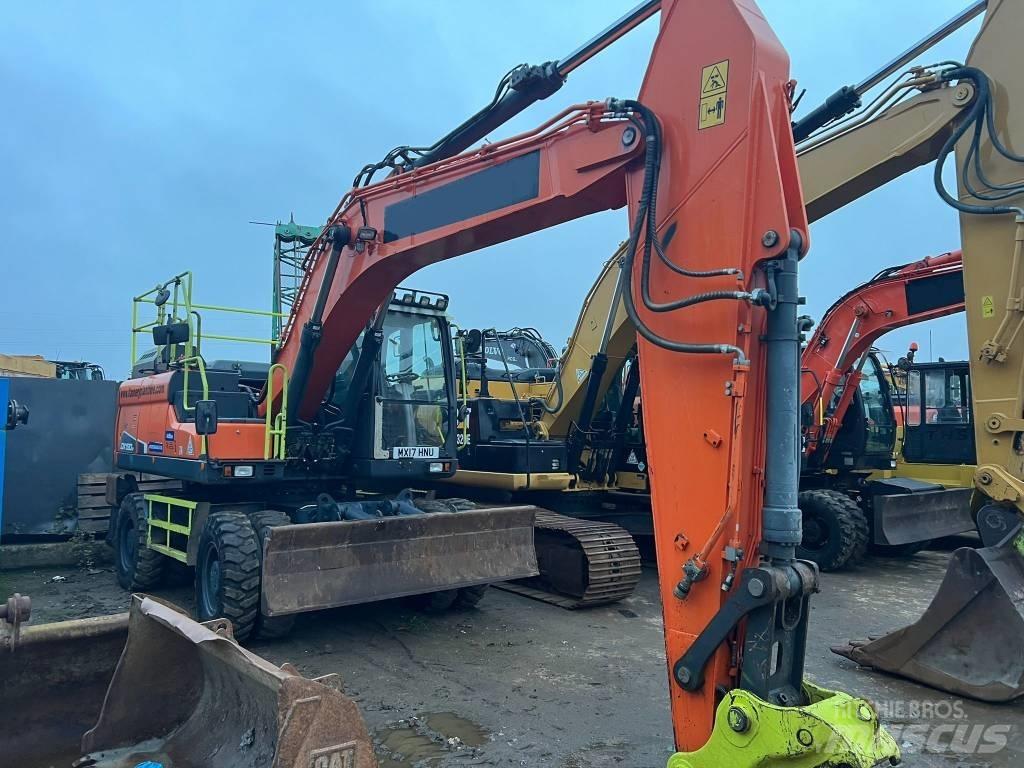Doosan DX 190 W-3 حفارات بعجل