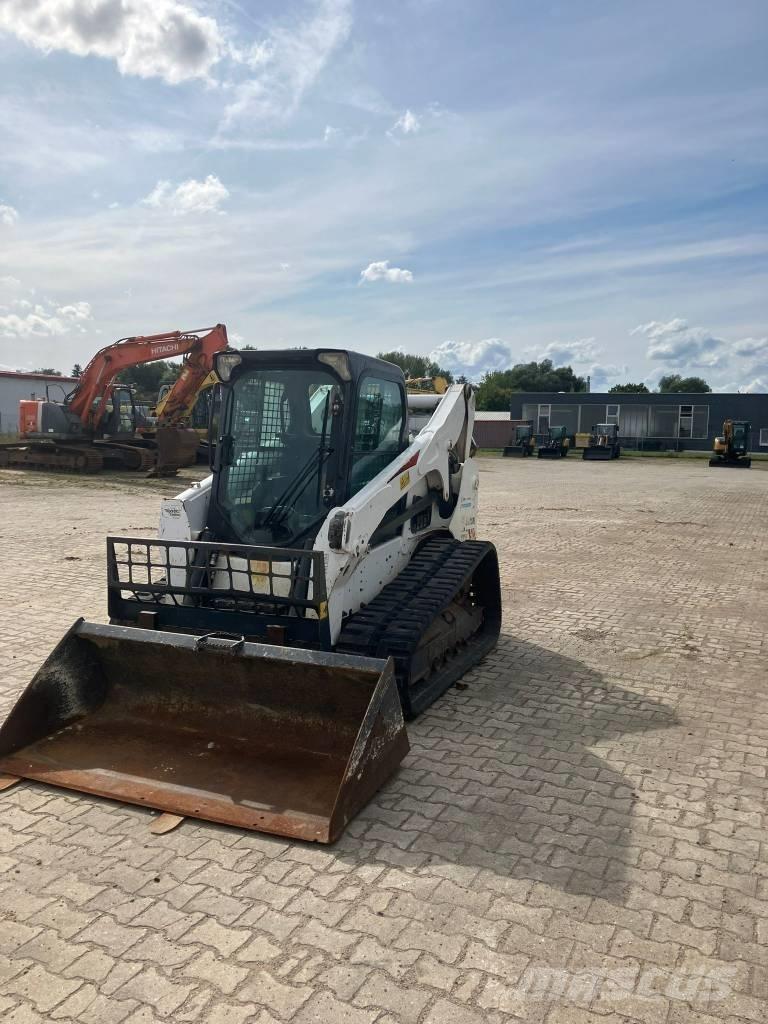Bobcat T 770 لوادر زحافة