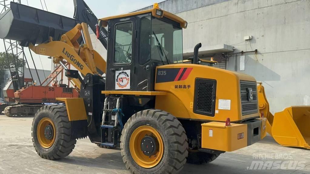 LiuGong 835 H لوادر بعجل