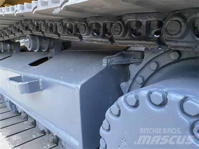 Komatsu PC200-8 حفارات زحافة
