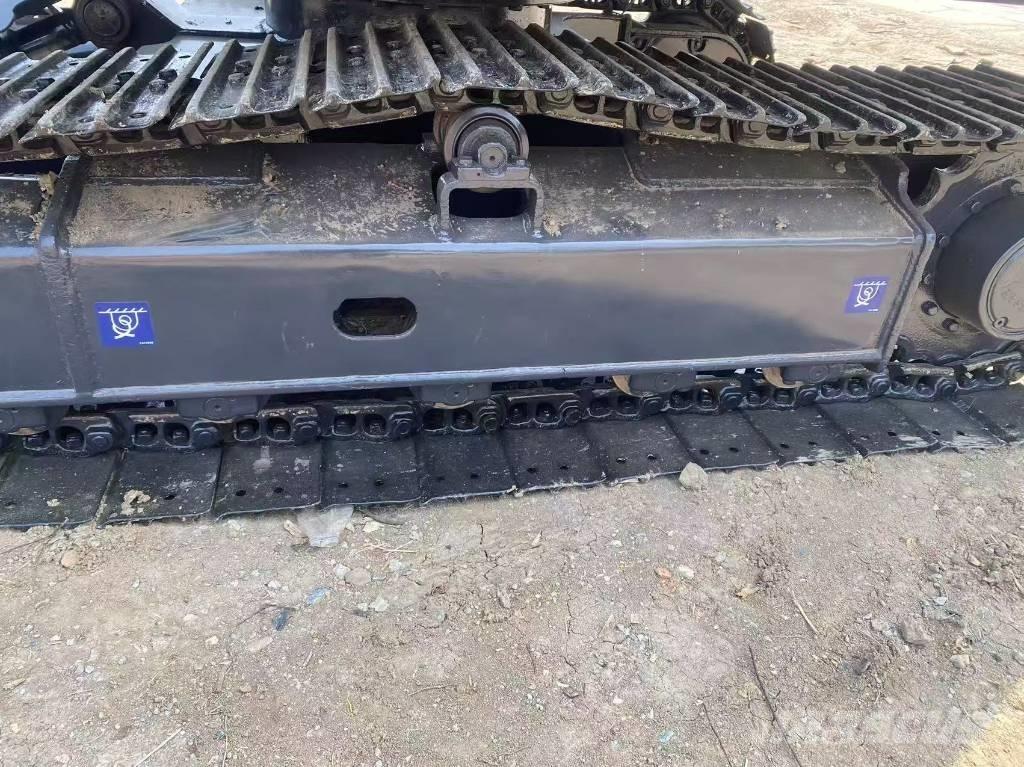 Doosan DX 75-9 C حفارات وسط 7 طن - 12 طن